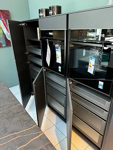 Designerküche mit viel Stauraum