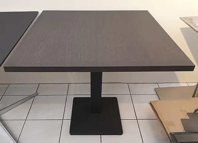 Tisch SieMatic Tischplatte mit Mobitec Fußgestell