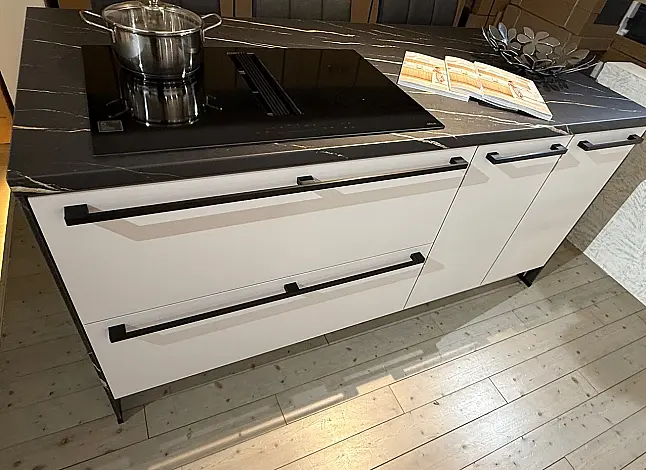 NOBILIA INSEL - Küche Inkl. SIEMENS Geräte + NT Essential 80 Elica Indukt…
