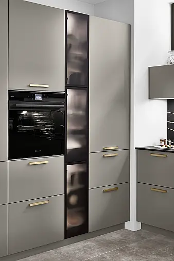 moderne U-Form Küche  in TAUPEGRAU ULTRAMATT