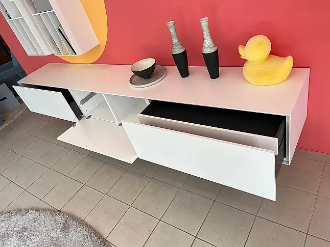 Hängesideboard Wandkomposition