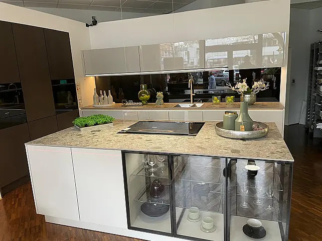 SieMatic SLX sterlinggrau glänzend