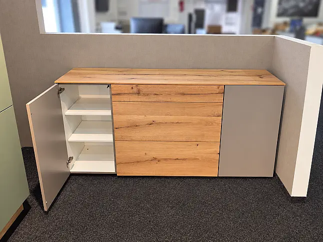 Elegantes, zeitloses Sideboard - Schubkastenschrank und Abdeckboden mit edlem Echtholzfurnier - Exklusives Messestück