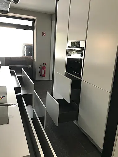 MUSTERKÜCHE WEISS SOFTLACK MATT