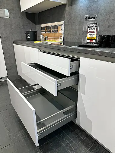 Grifflose NOLTE LUX  Küche Siemens Geräte! NEUE Einbauküche!