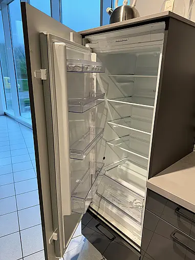 Schöne L-Küche mit viel Staufläche