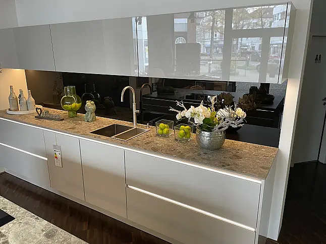 SieMatic SLX sterlinggrau glänzend