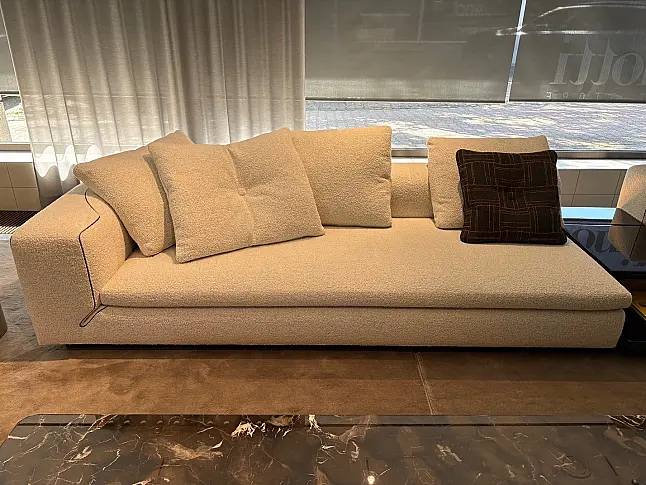 Ecksofa mit Sofatisch