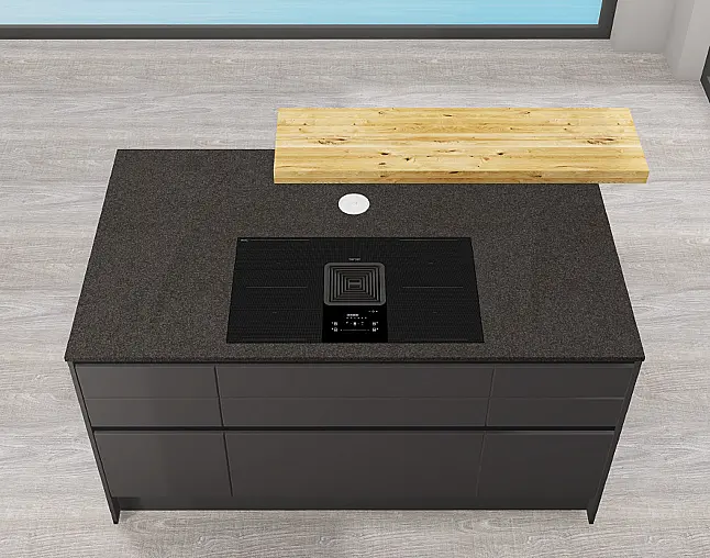 TOP-Geräteausstattung: MIELE Backofen mit Dampfgarer, Einbau-Kaffeeautomat &amp; XXL-Geschirrspüler! Kühlzentrum mit Multi-Switch: unten Kühlen oder Gefrieren möglich! berbel Muldenlüfter mit Induktionskochfeld und Permalytfilter! 2-Zonen-Weinklimaschrank!