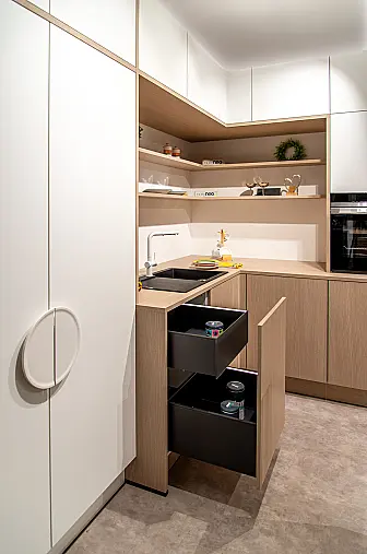 Hochmoderne, stylische Musterküche