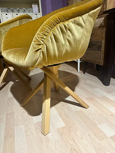 Bank + 4 Sessel in Samt