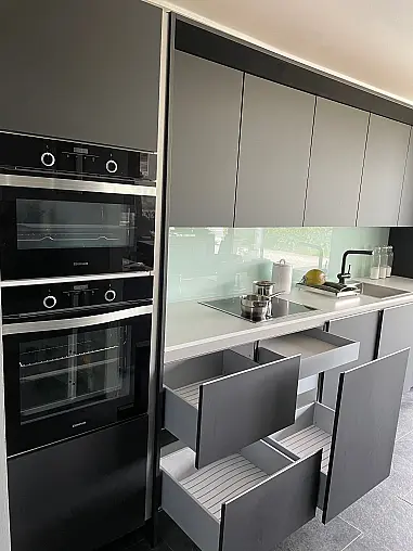 SieMatic SLC smartlack schwarz  softmatt Grifflos