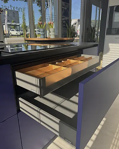 Ultramarin samtmatt/Glas matt kristallgrau