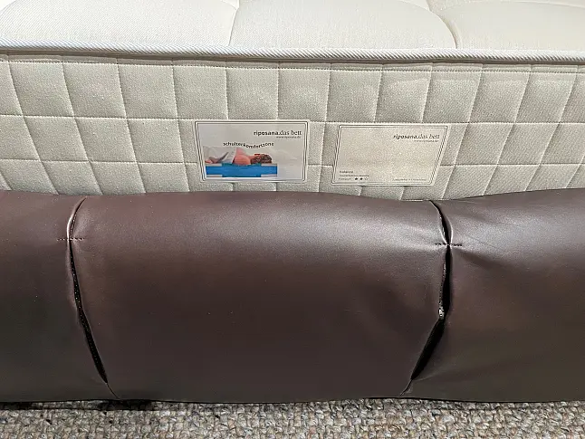 Lederbett inkl. Lattenrost und 7-Zonen-Taschenfederkern-Matratze