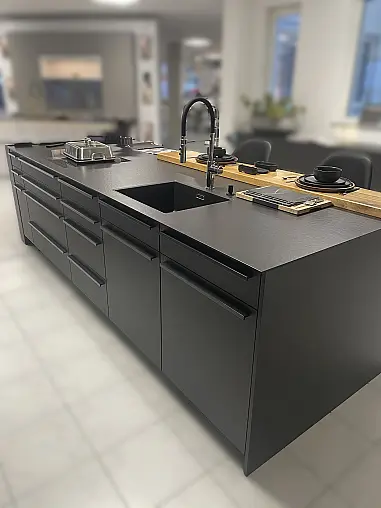 Hochwertige LEICHT Küche mit Gaggenau Geräten