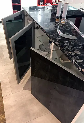 Inselküche Weiß Hochglanz exklusive Ausstattung mit Berbel Skyline Edge Deckenlifthaube