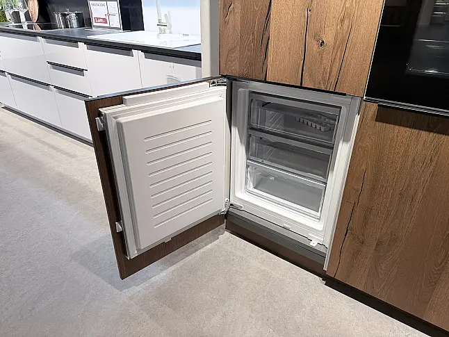 Ausstellungsküche für Puristen - mit Miele-Geräte