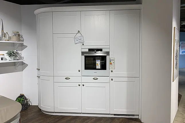 Stilvolle Inselküche im Landhausstil
