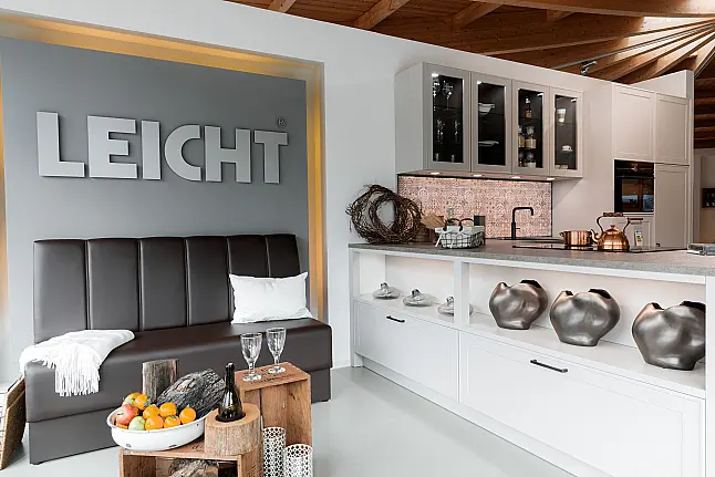 moderner Landhausstil - klassische Rahmenfront