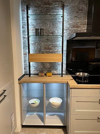 Landhausküche mit Stauraum