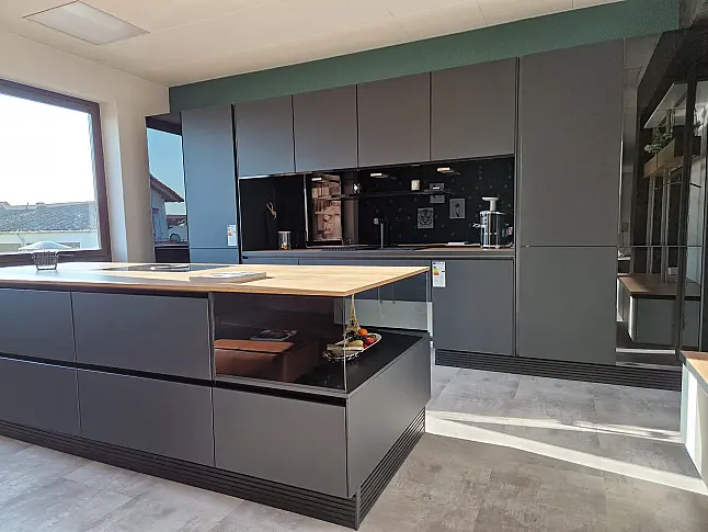 MIT BORA &amp; BOSCH ACCENT LINE