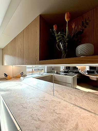 Moderne Ballerina Designküche mit Smartglas