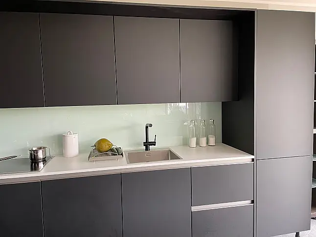 SieMatic SLC smartlack schwarz  softmatt Grifflos