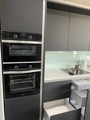 SieMatic SLC smartlack schwarz  softmatt Grifflos