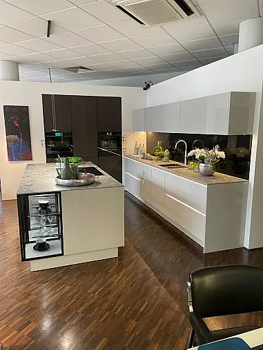 SieMatic SLX sterlinggrau glänzend