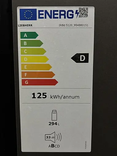 stilvolle Küche mit Kochinsel und wunderschöner Urholz antik Eichen Thekenplatte