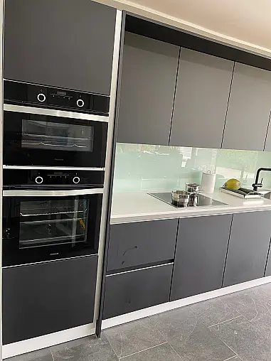 SieMatic SLC smartlack schwarz  softmatt Grifflos