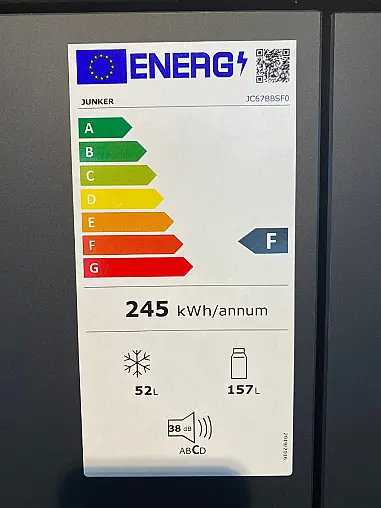 Koje 2 Nobilia Easy Touch Lacklaminat mit Junker Geräten