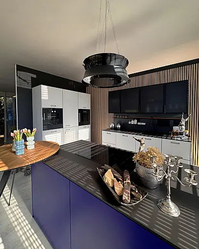 Ultramarin samtmatt/Glas matt kristallgrau