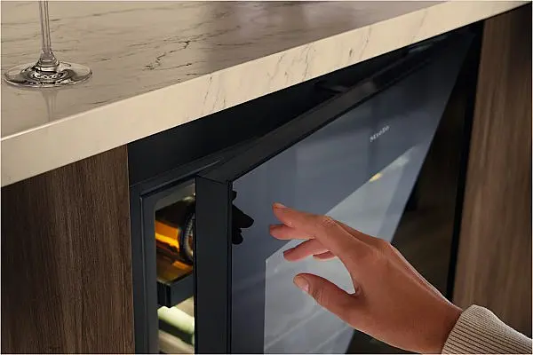 Miele KWTUS 7196 E Obsidianschwarz Glas