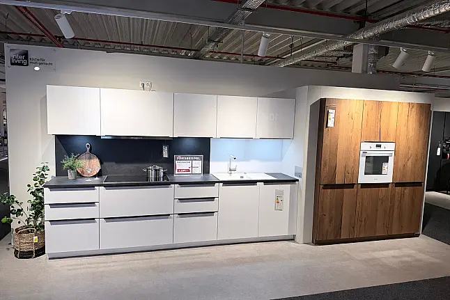 Ausstellungsküche für Puristen - mit Miele-Geräte