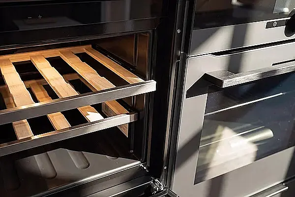 Stilvolle Warendorf-Küche mit hochwertigem Gerätepaket