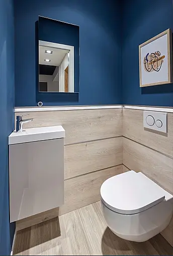 WC-Möbel / Badmöbel / Gäste-WC - Handwaschtisch und Spiegel und Rückwand-Paneelen + LED
