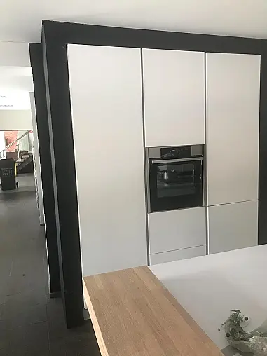 MUSTERKÜCHE WEISS SOFTLACK MATT