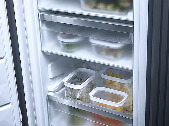 Einbau-Gefrierschrank mit NoFrost und sechs Gefrierschubladen für maximalen Komfort.