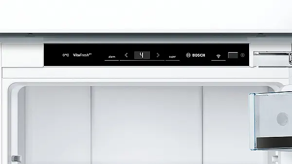 Serie 8 Einbau-Kühlschrank Flachscharnier mit Softeinzug