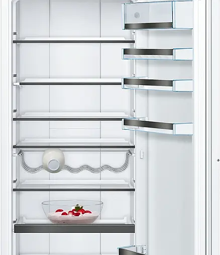 Serie 8 Einbau-Kühlschrank Flachscharnier mit Softeinzug