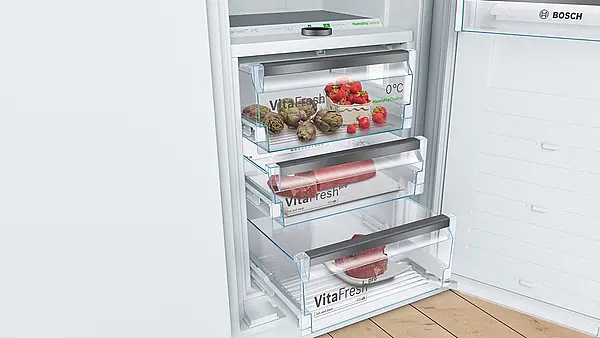 Serie 8 Einbau-Kühlschrank Flachscharnier mit Softeinzug
