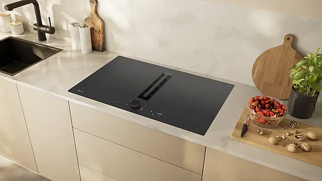 N 90 Induktionskochfeld mit Dunstabzug 80 cm flächenbündig (integriert)  von Neff