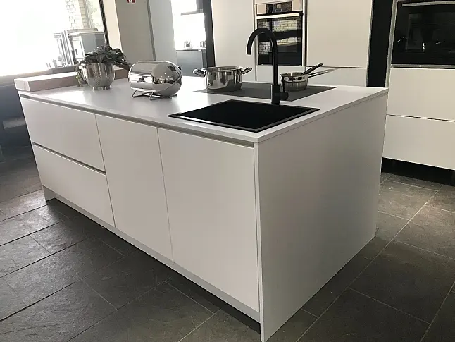 MUSTERKÜCHE WEISS SOFTLACK MATT