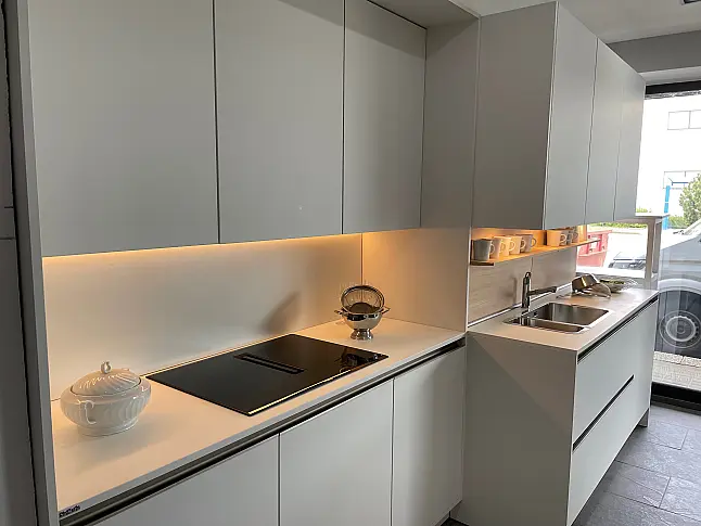 Musterküche SLC lotusweiss smartlaque samtmatt