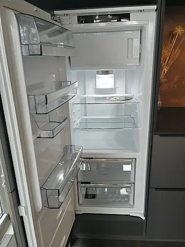 Gerät mit Gefrierfach, 140 cm