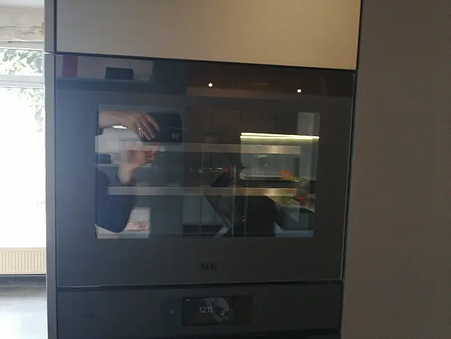 Griffloser Weinkühlschrank im perfekten Design