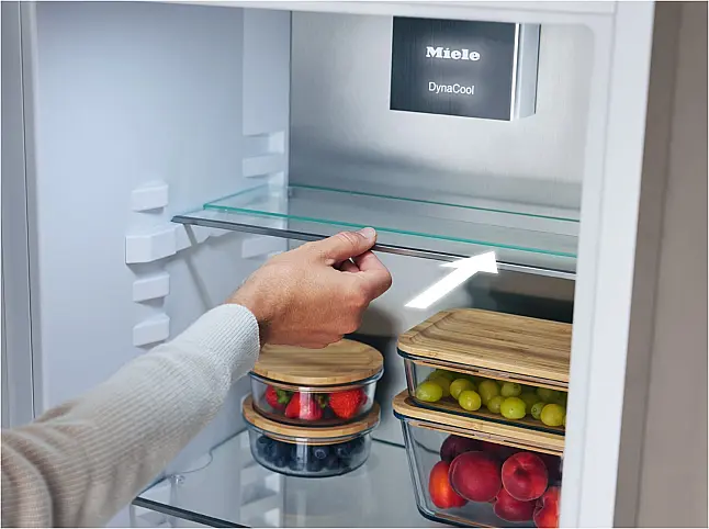 K 7347 C mit PerfectFresh Pro für längere Frische sowie wartungsfreier LED Beleuchtung.
