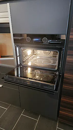 Kleiner feiner Backofen mit Super Ausstattung