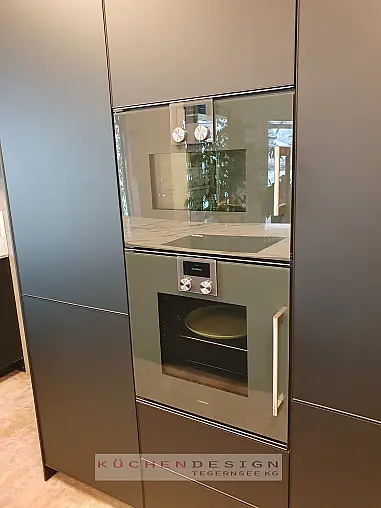 Poggenpohl Premium Designküche | Schwarz Samtmatt |